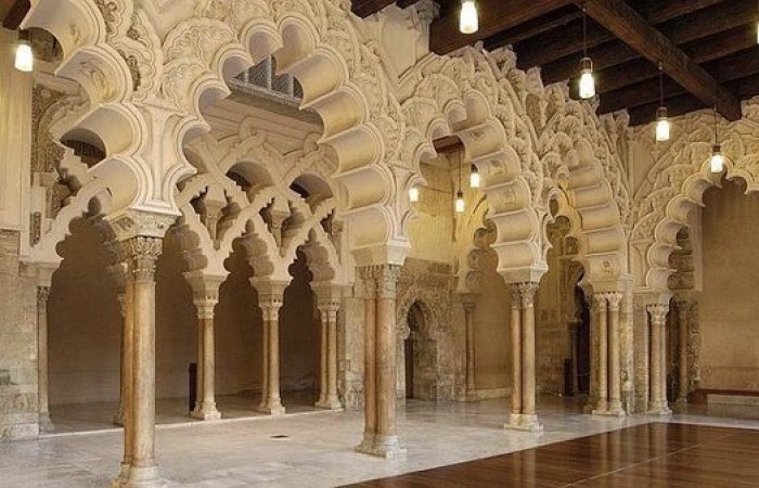 Visita al Palacio de la Aljafería